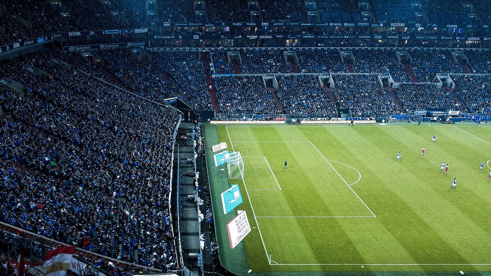 开云官网APP下载-英超劲旅争锋：一场场精彩激烈的争夺战，英超劲旅有哪些